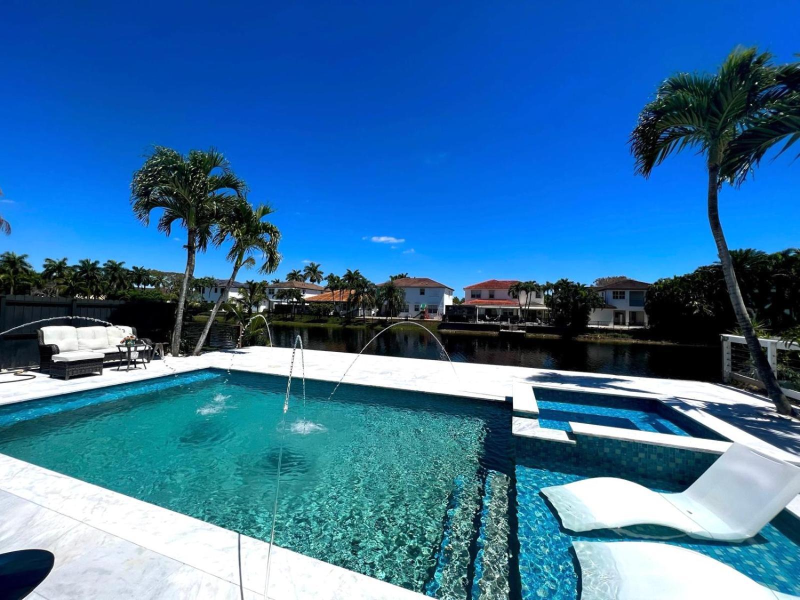 Lovers Cove Tamiami Esterno foto